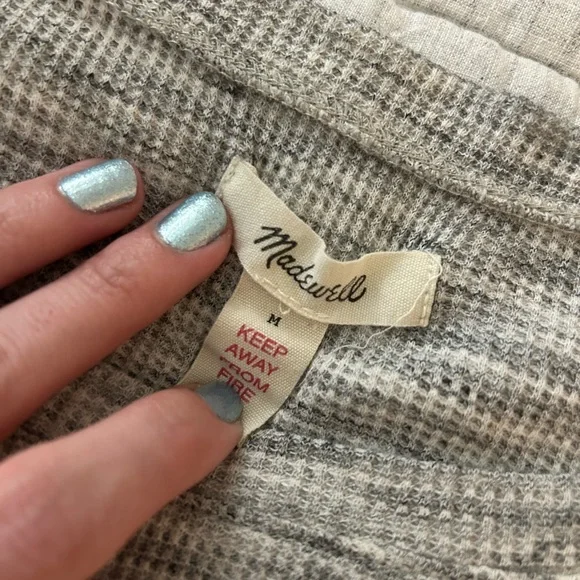 Madewell grey long sleeve top size medium - Picture 3 of 4